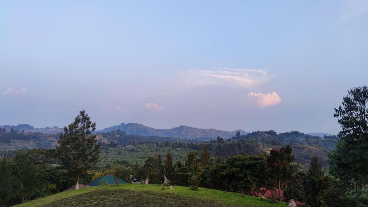 Lake Lyantonde eco campsite original Fort Portal Buitenkant foto